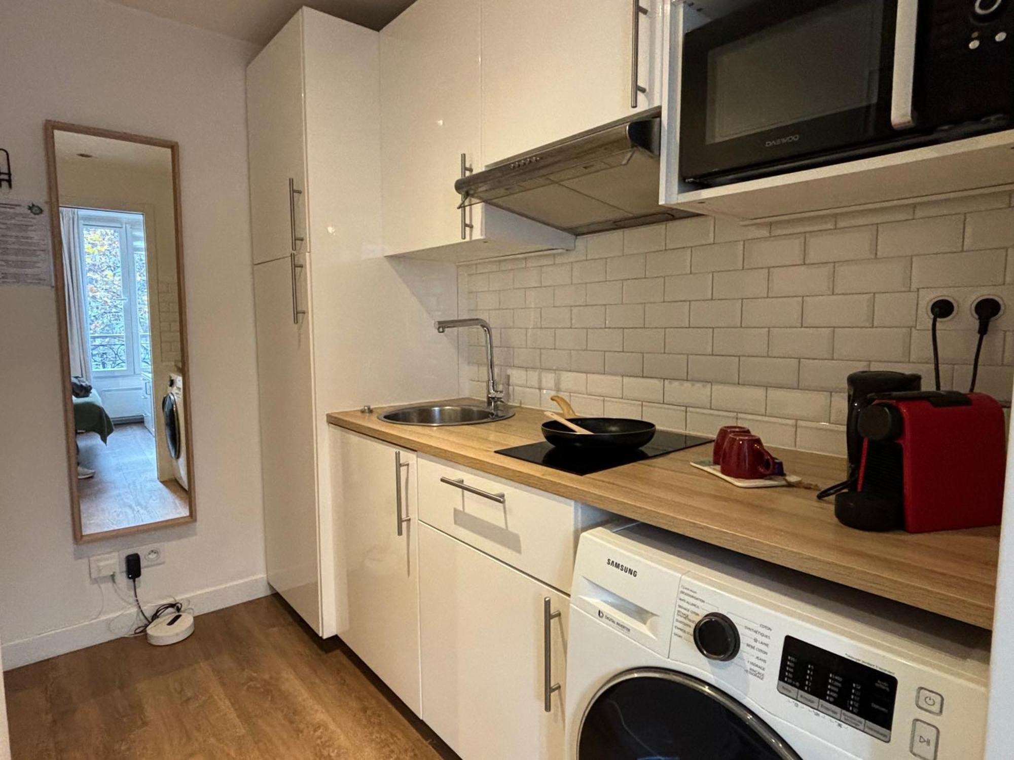 Clichy Studio Getaway - C70 Paris Bagian luar foto
