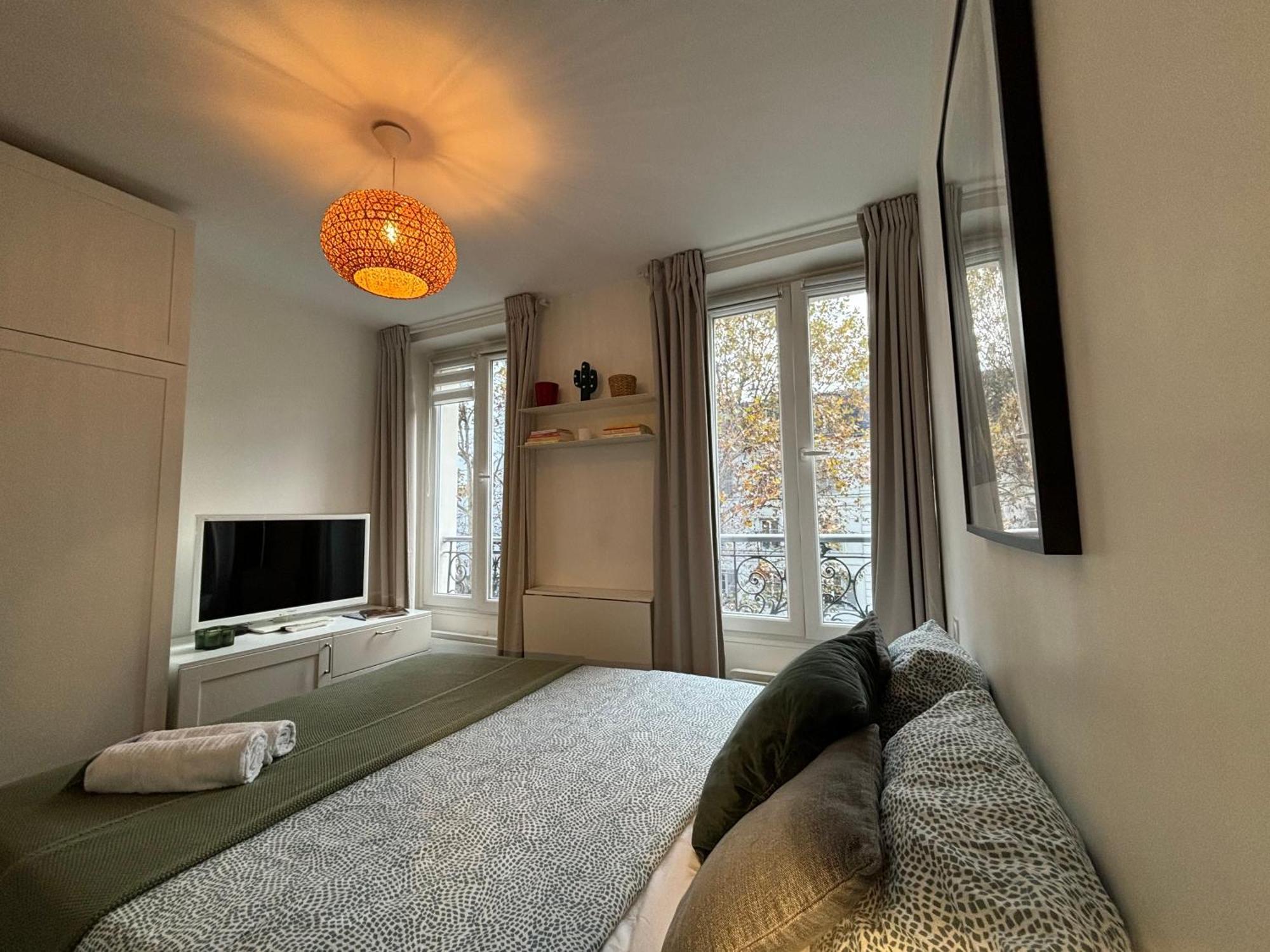 Clichy Studio Getaway - C70 Paris Bagian luar foto
