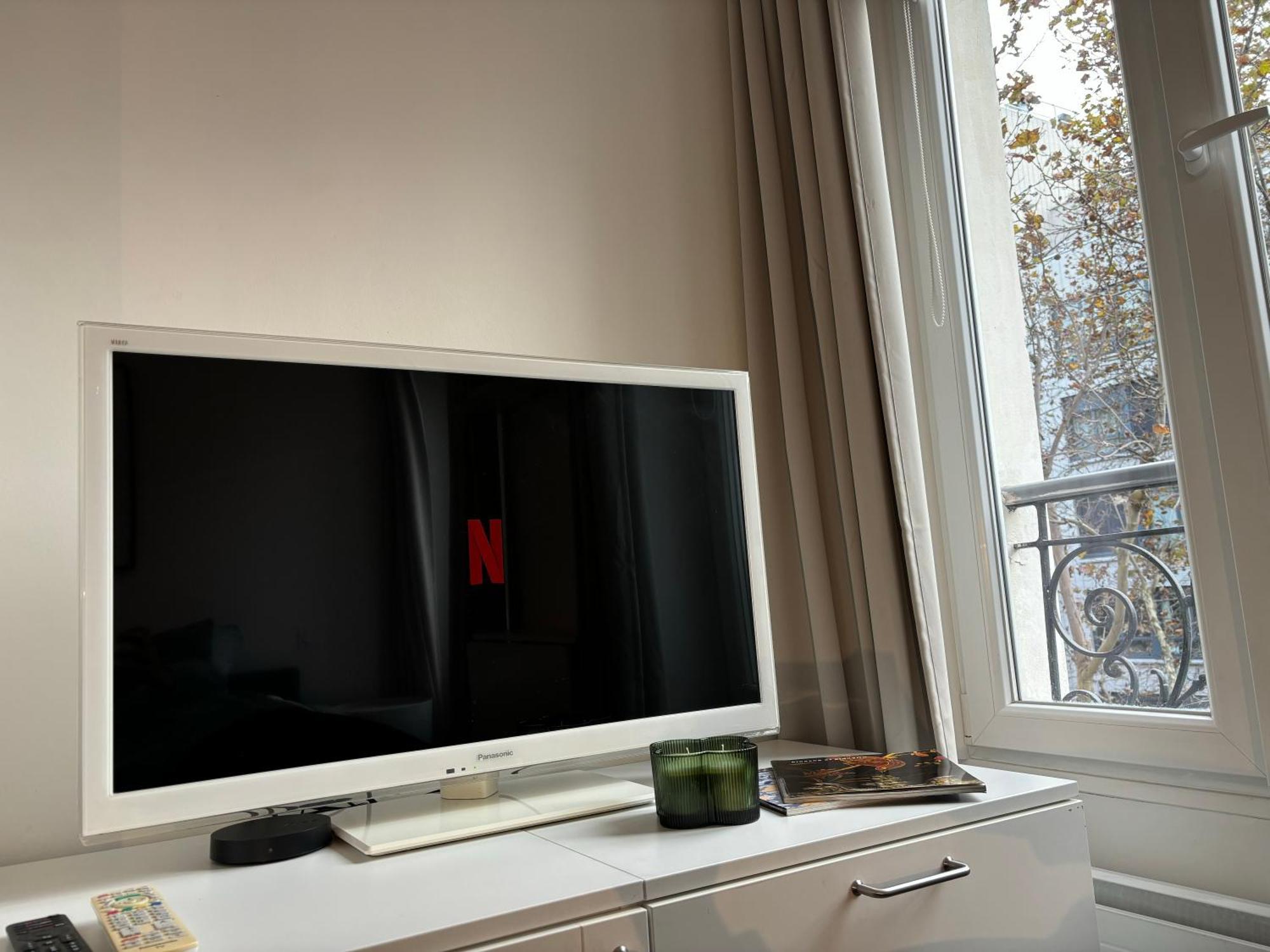 Clichy Studio Getaway - C70 Paris Bagian luar foto